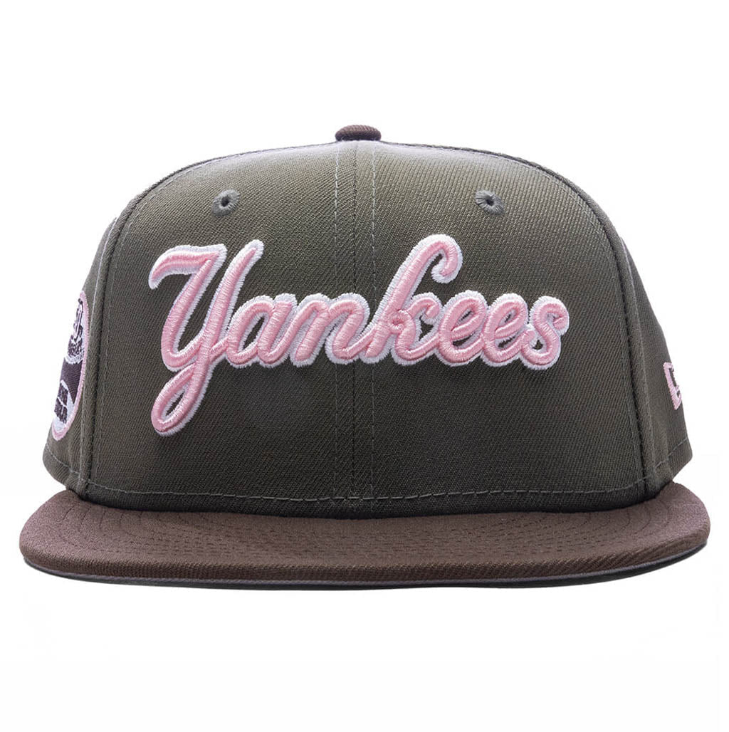 FEATURE x New Era 59FIFTY Fitted NY Yankees 50th Anniversary - Olive/Walnut