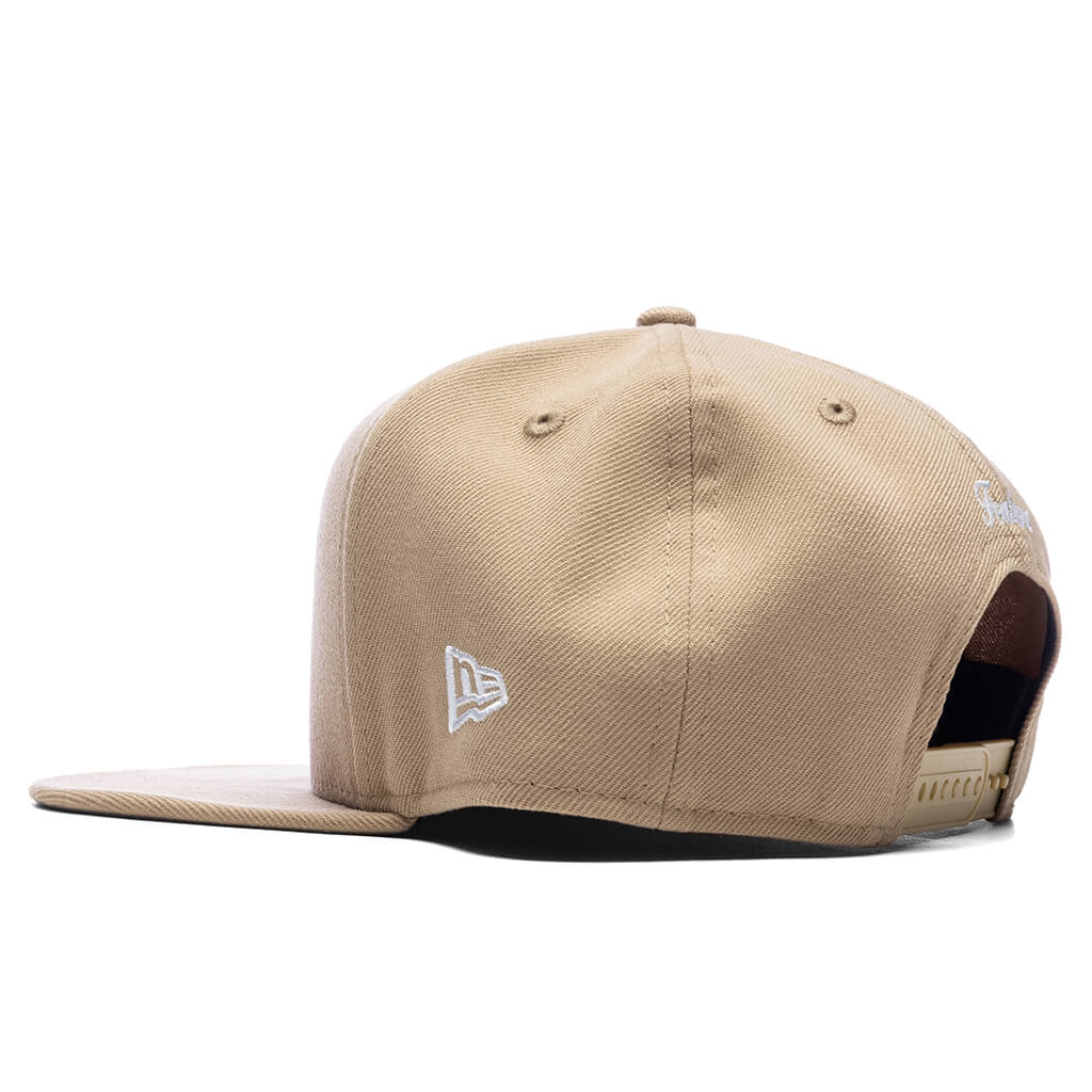 FEATURE x New Era 9Fifty A-Frame Old English F Snapback - Camel