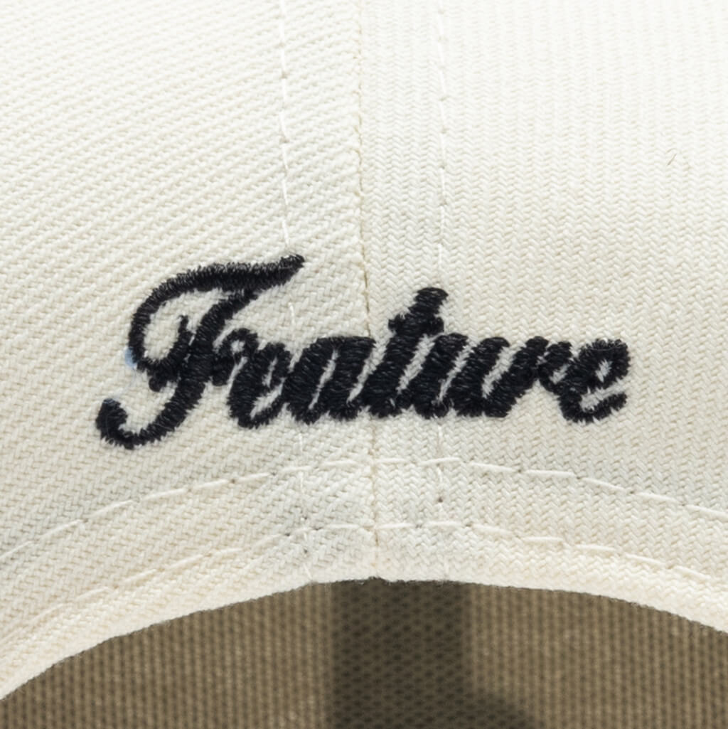 FEATURE x New Era 9Fifty A-Frame Old English F Snapback - Chrome/Black