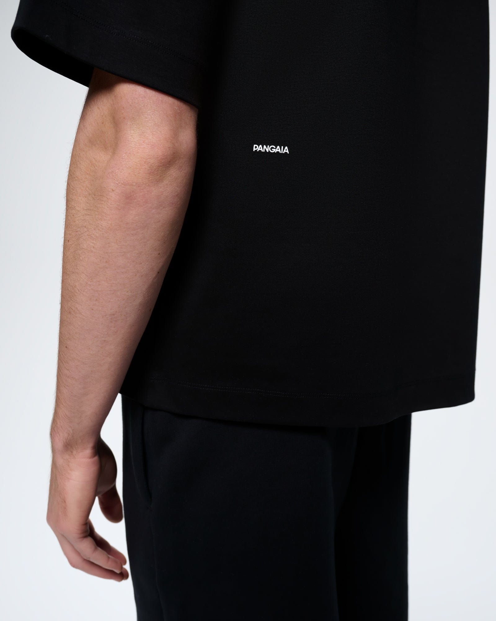 Mens Interlock Oversized T-Shirt—Black